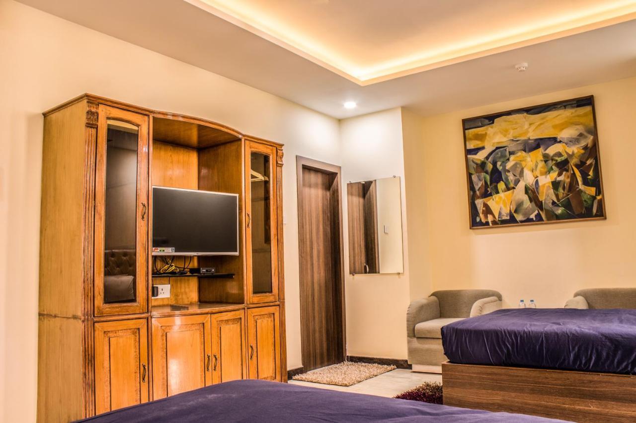 Hôtel Lav Kush International à Bénarès Extérieur photo